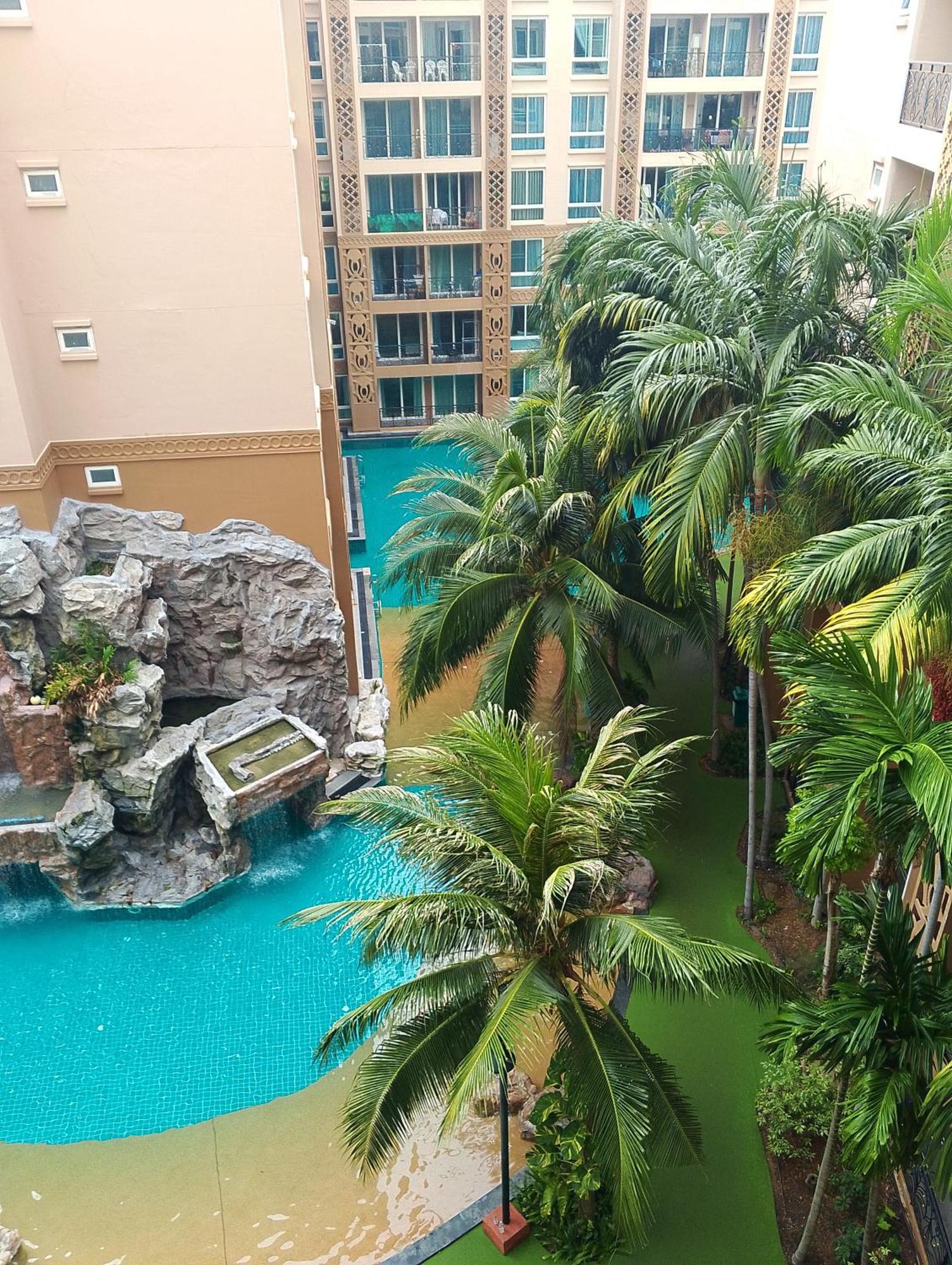 Atlantis Pattaya Wifi High Speed 公寓